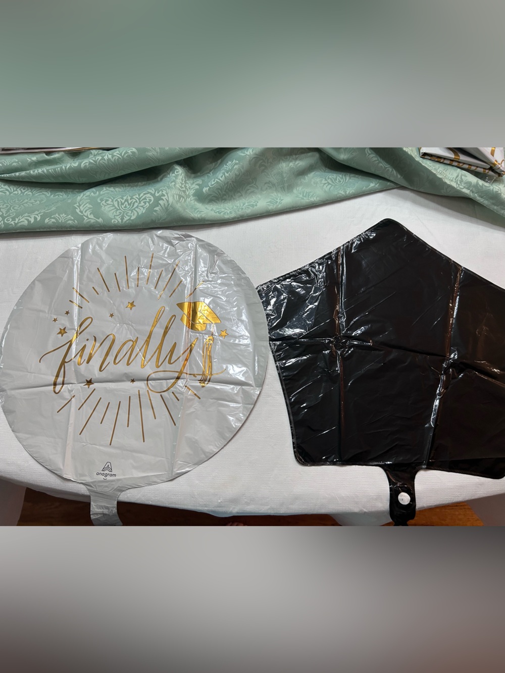 Graduation Decorations- Assorted - Picture 5 of 8